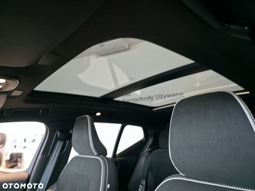 Volvo XC 40 - 9