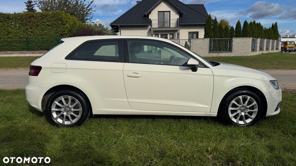 Audi A3 1.4 TFSI Attraction - 4