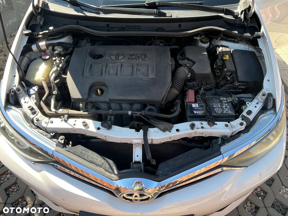Toyota Auris 1.6 Active - 9