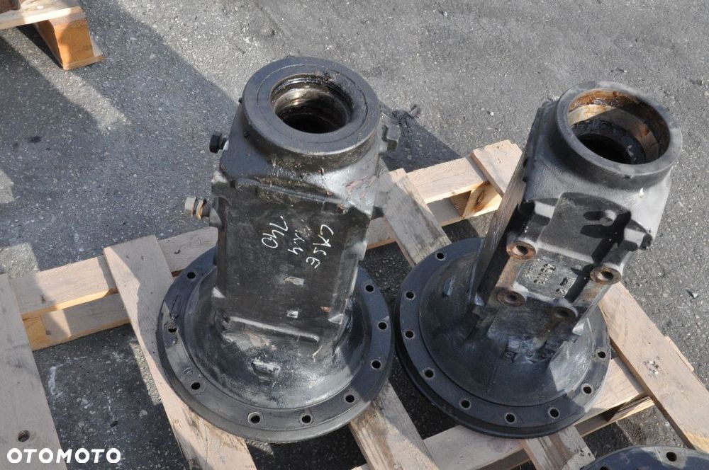 POCHWA ZWOLNICA NEW HOLLAND TM  CASE MXM 140 49113