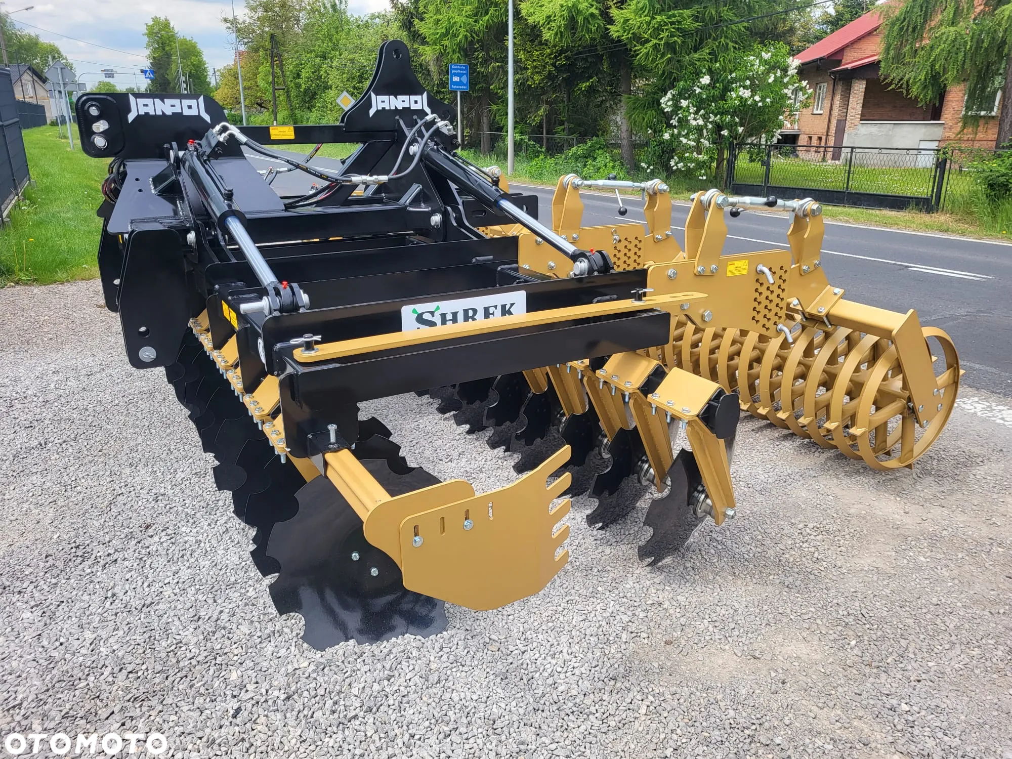 BRONA TALERZOWA talerzówka ciężka/ 4m/ 4 siłowniki/ wał daszkowy fi600 - 11