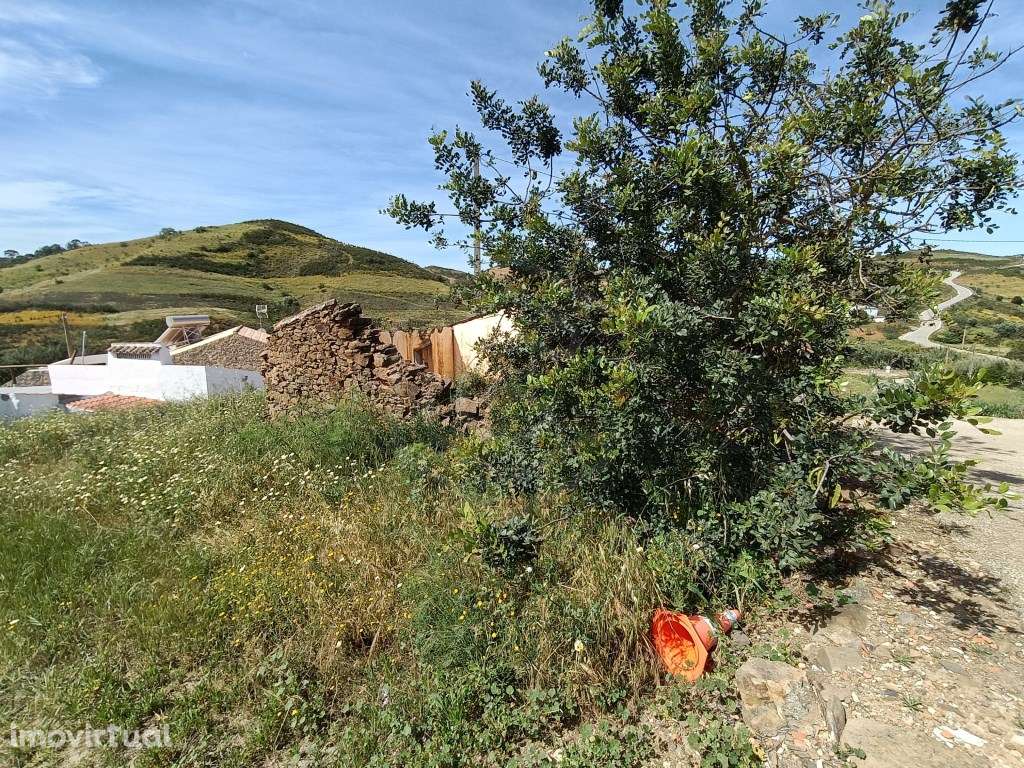 Terreno com ruína em Conceição de Tavira, Algarve - Grande imagem: 4/13