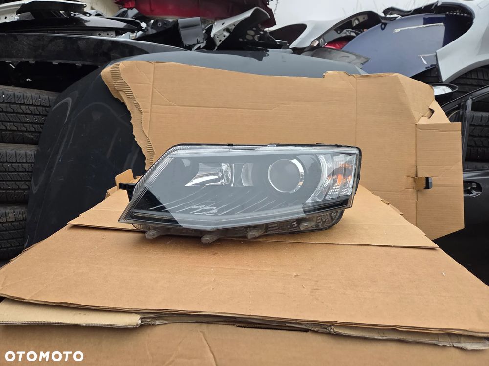 Lampa lewa przód przednia Skoda Octavia III Xenon 5E1941015B Reflektor lewy przód przedni Skoda Octavia III Xenon 5E1941017B - 4