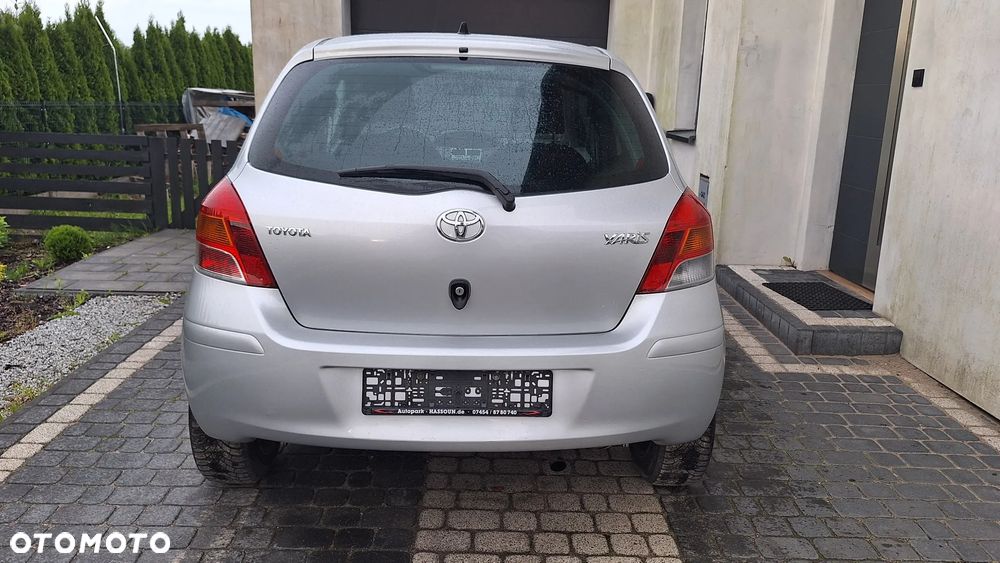 Toyota Yaris 1.33 VVT-i Executive - 7