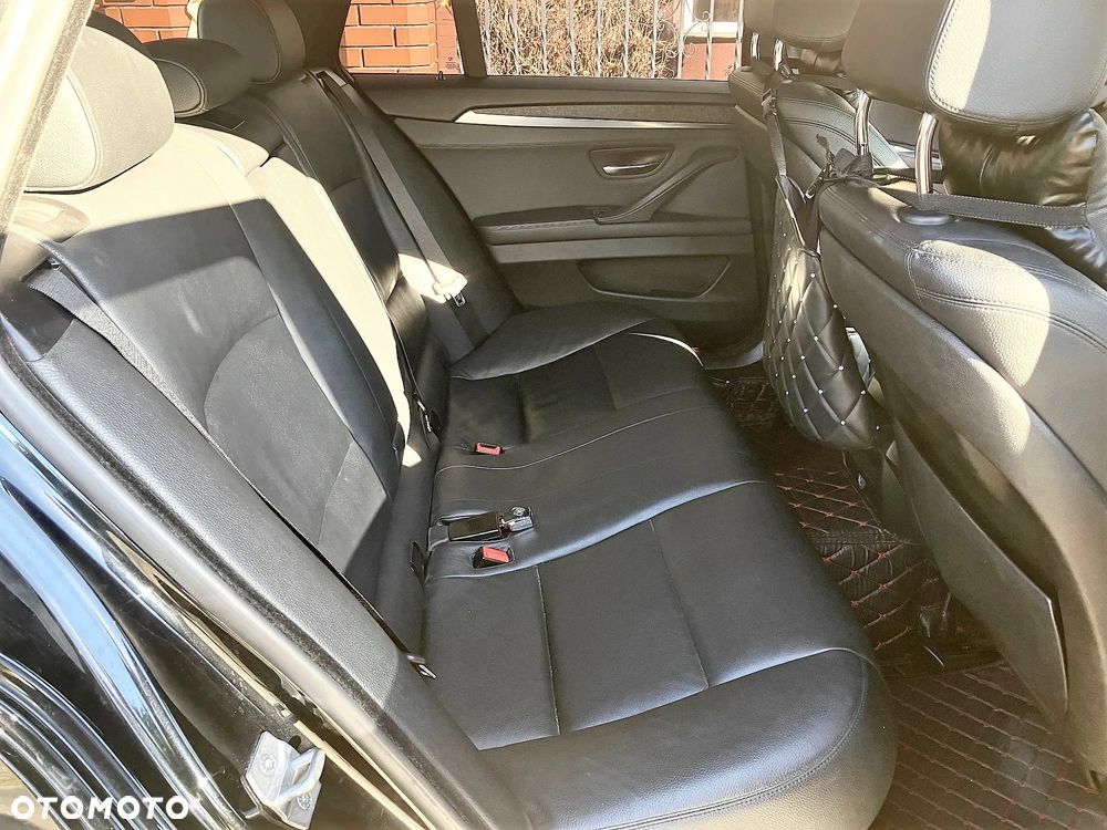 BMW Seria 5 520d - 5