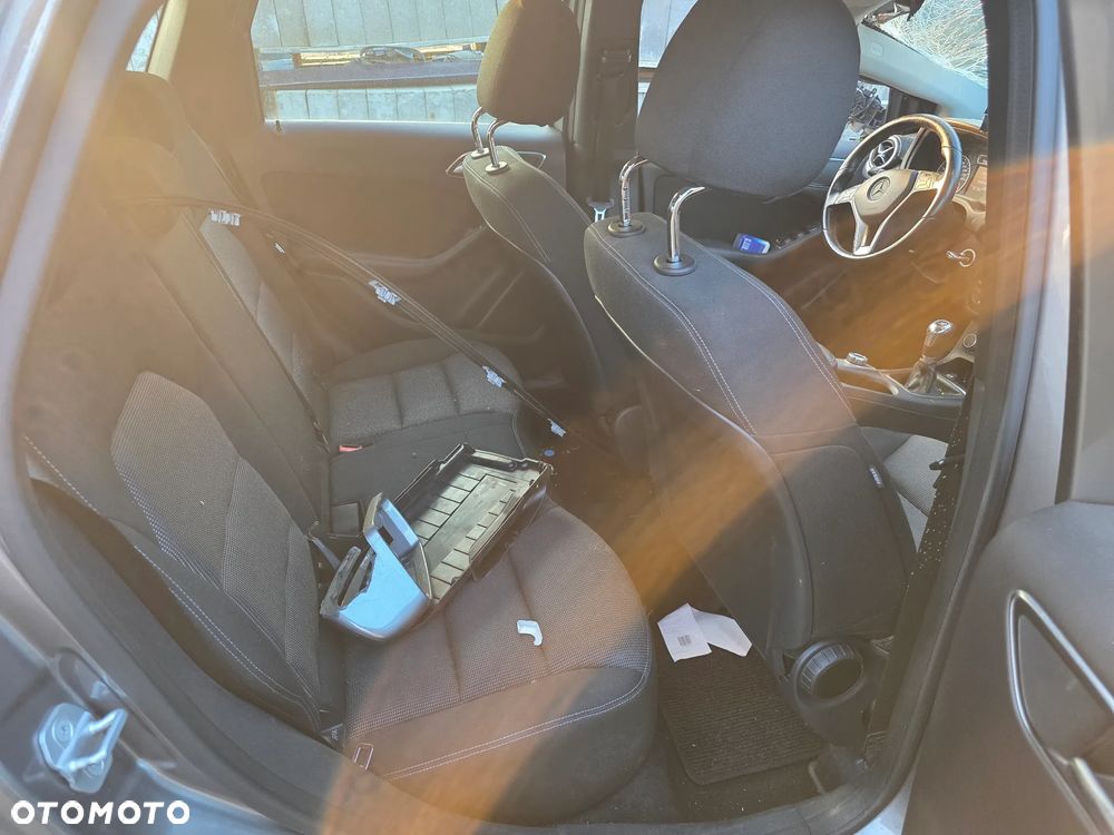 Mercedes-Benz Klasa B 180 CDI (BlueEFFICIENCY) - 12