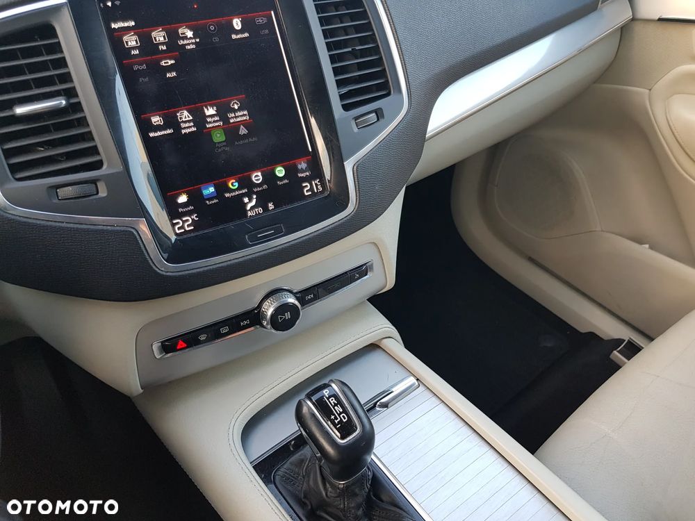 Volvo XC 90 D5 AWD Geartronic Momentum - 10
