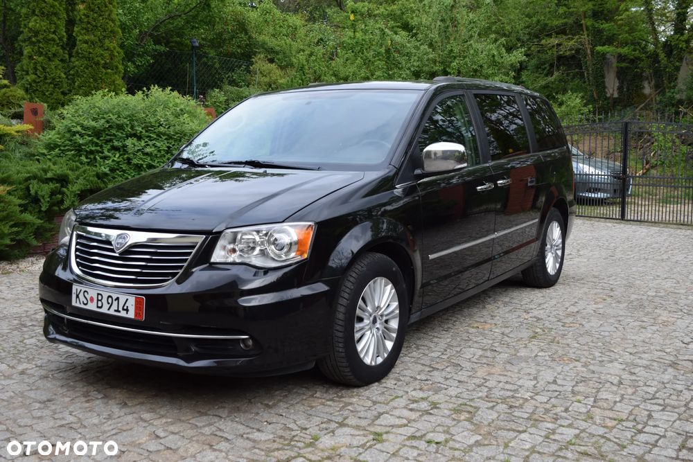 Lancia Voyager 2.8 Multijet 16v Platinum - 2