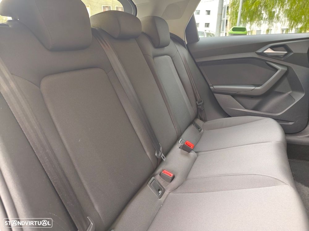 Audi A1 Sportback 25 TFSI Advanced - 28