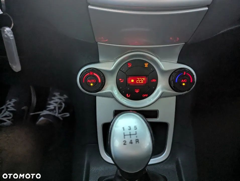 Ford Fiesta 1.6 Sport - 14
