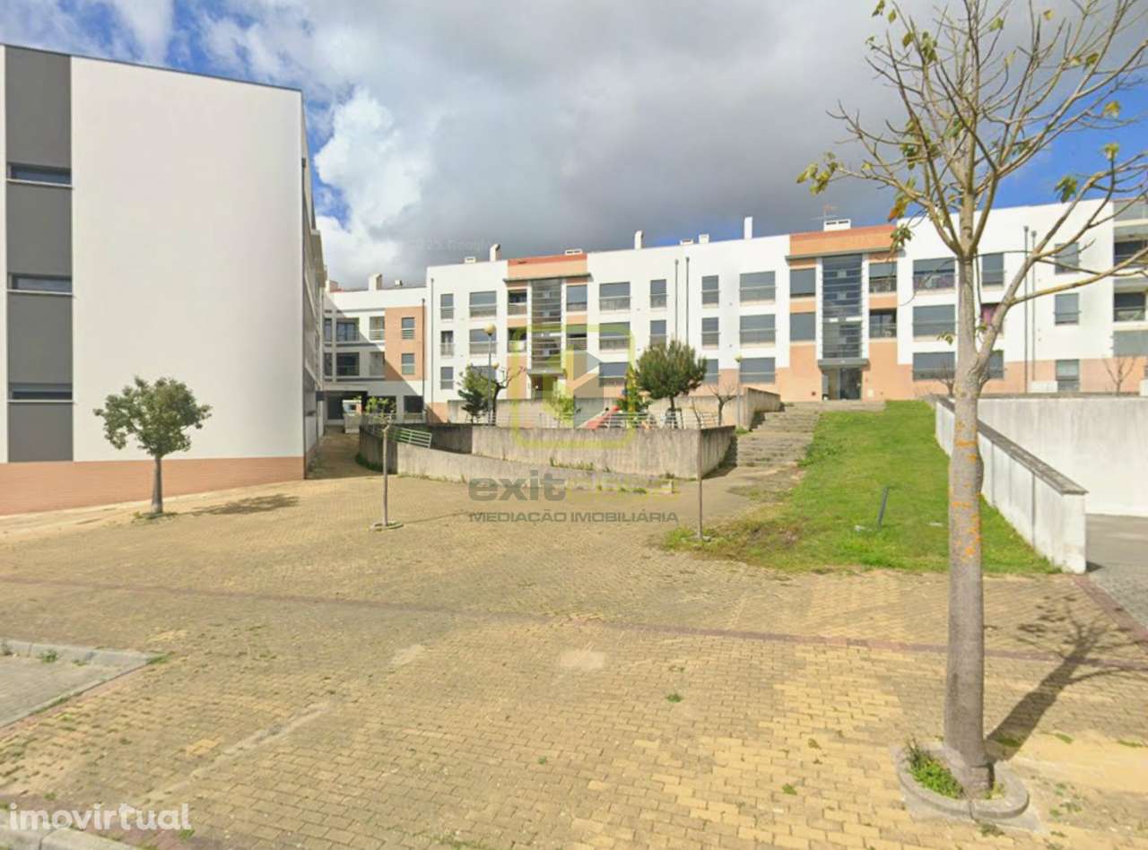 Loja Ampla com Garagem - Grande imagem: 2/4