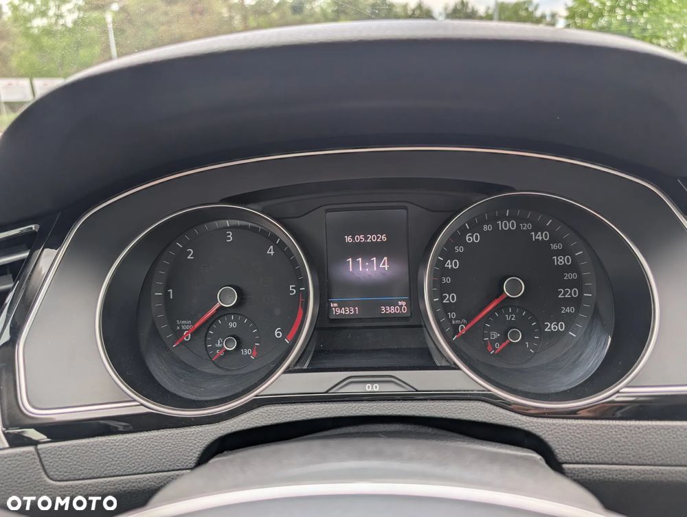 Volkswagen Passat 2.0 TDI BMT Comfortline - 9