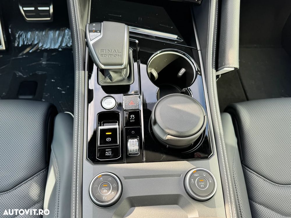 VOLKSWAGEN Touareg 2026 — imagine 16