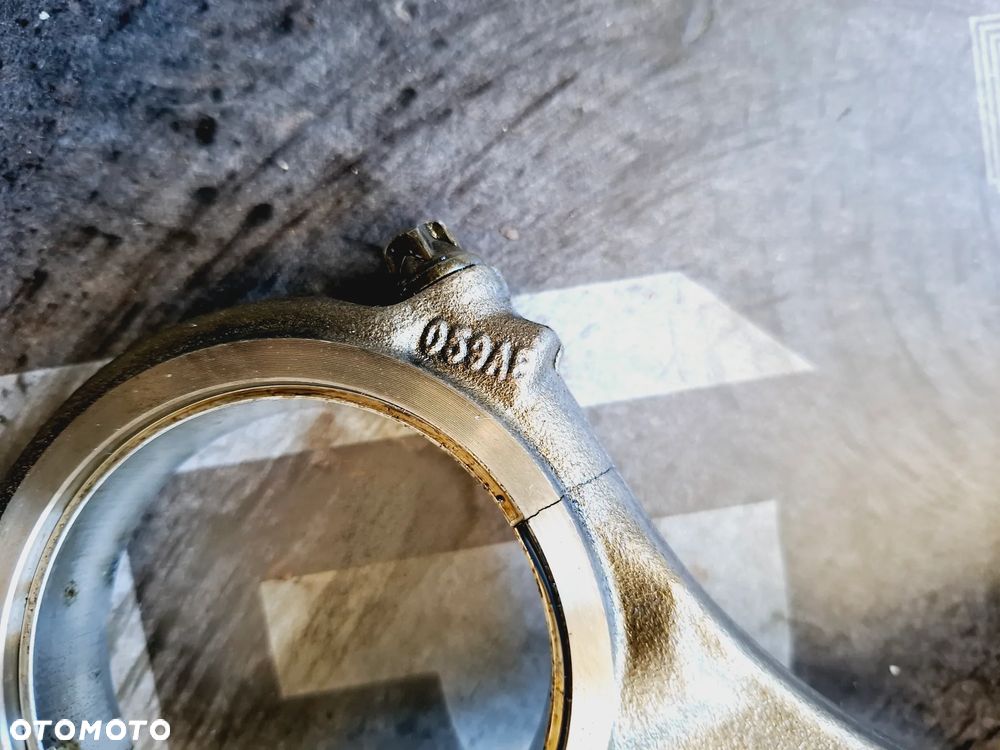 Tłok Korbowód Komplet 059AE 83L82 Audi VW 3.0TDI CAP CAR - 3