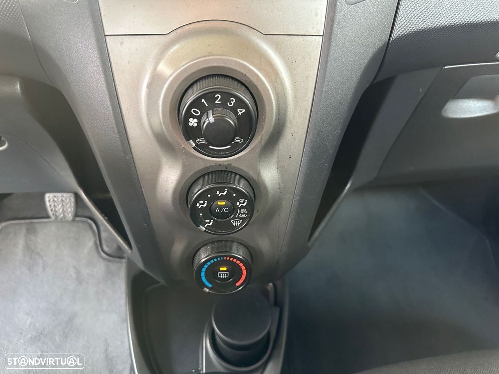 Toyota Yaris 1.0 VVT-i ACtive+AC - 9
