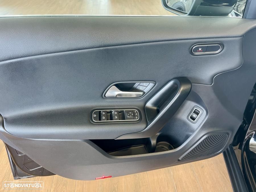 Mercedes-Benz A 250 e - 25