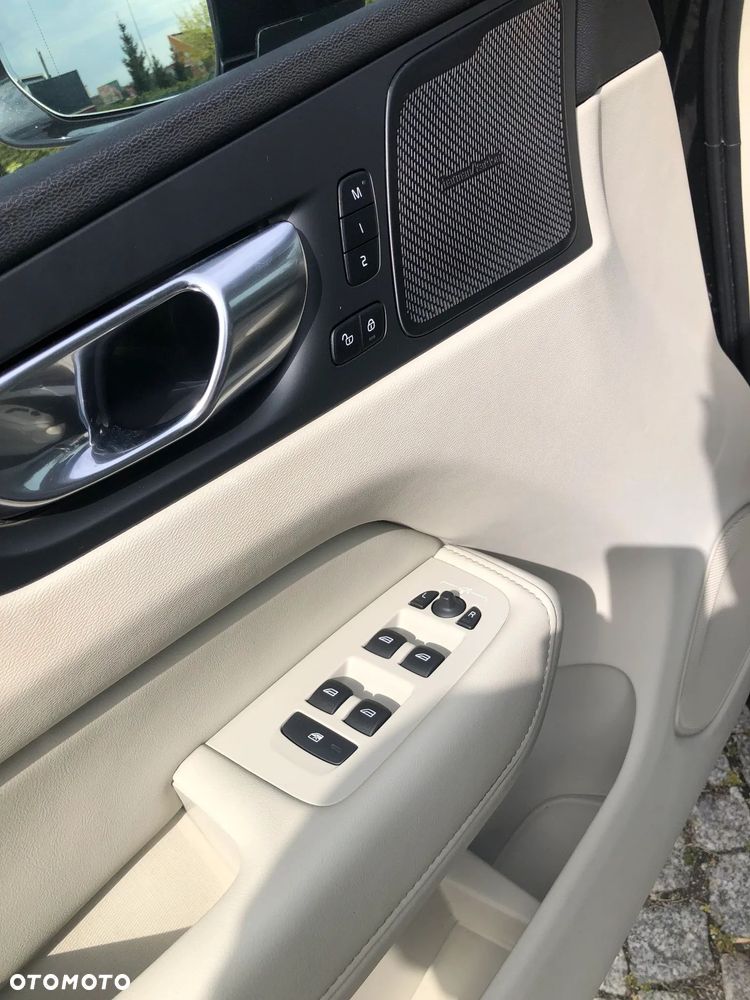 Volvo XC 60 - 26