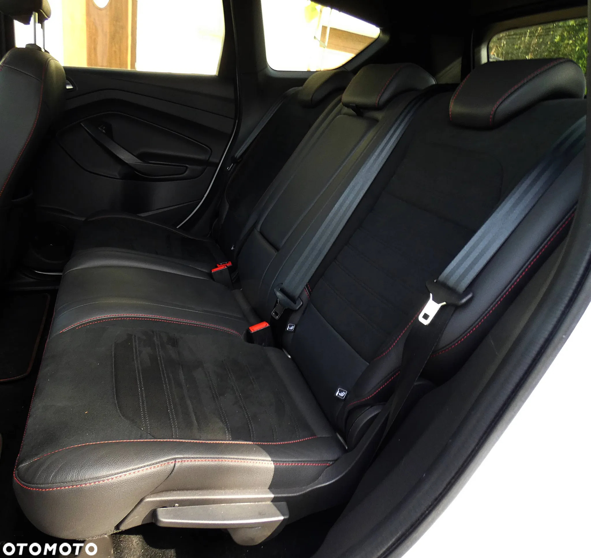 Ford Kuga 2.0 TDCi AWD ST-Line Black - 19