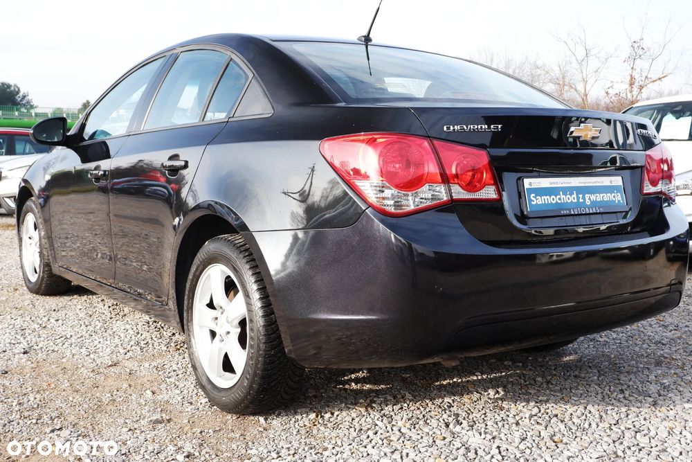 Chevrolet Cruze 1.6 LS - 34