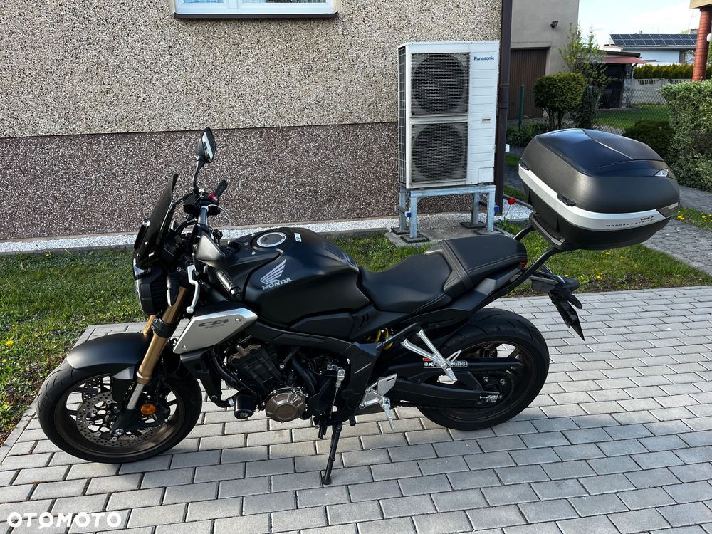 Honda CB - 11