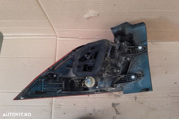 Lampa / Tripla stop DREAPTA pe aripa Volkswagen VW - 5