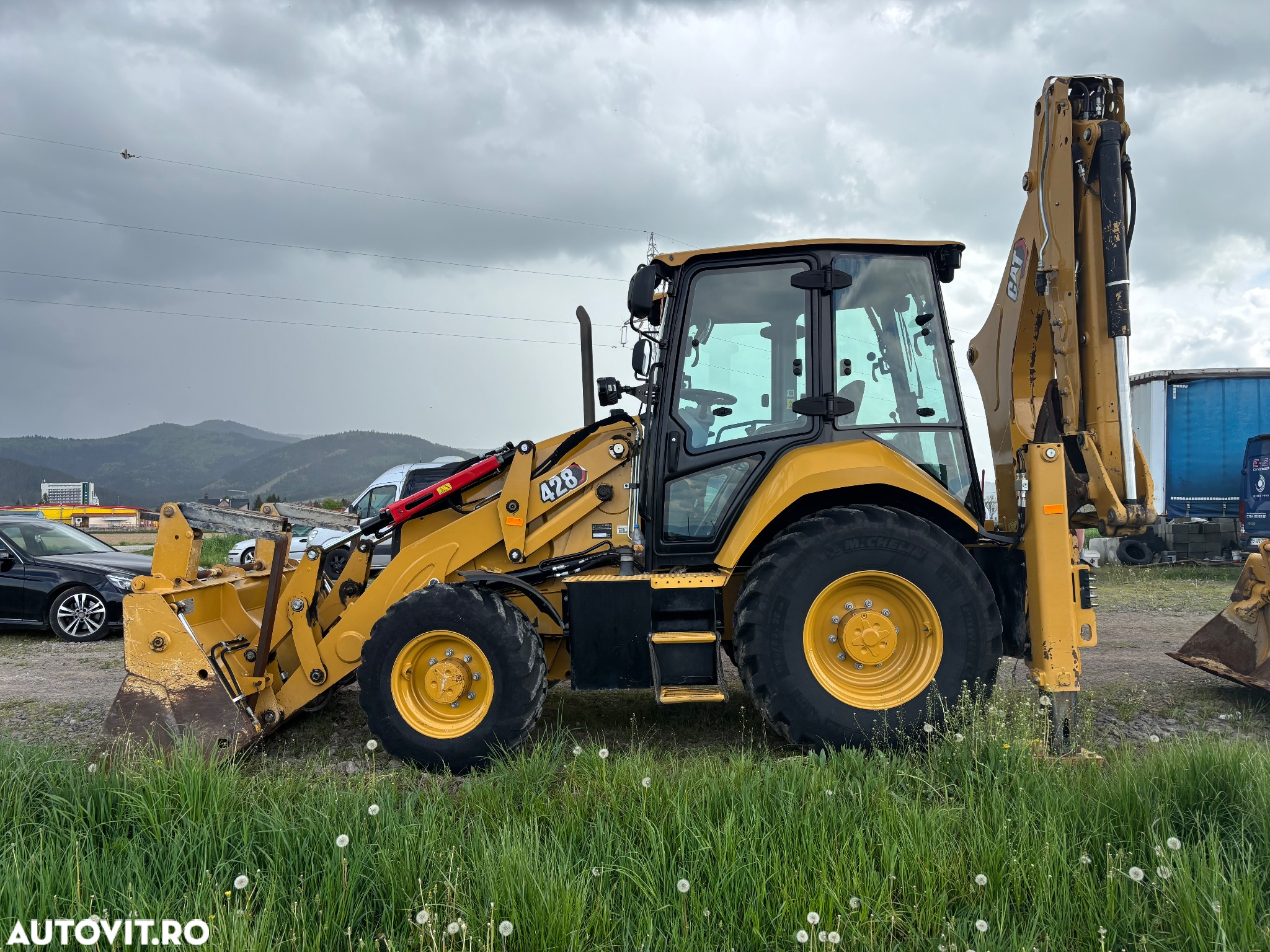 Cat 428, 2 bucati disponibile, an 2023, 1200 ore respectiv 1800 ore - 5