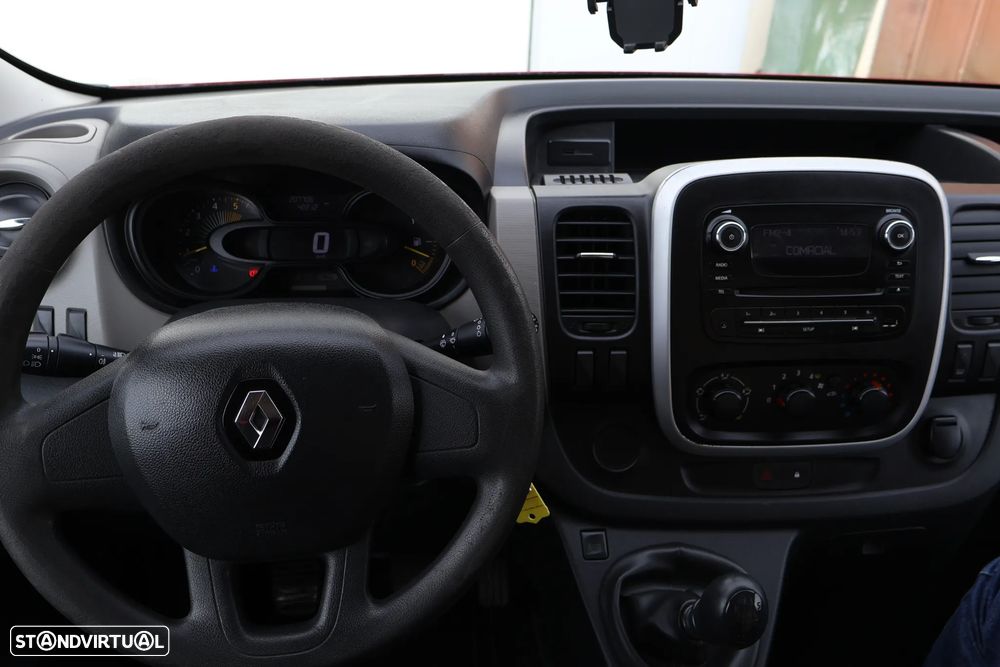 Renault Trafic - 11