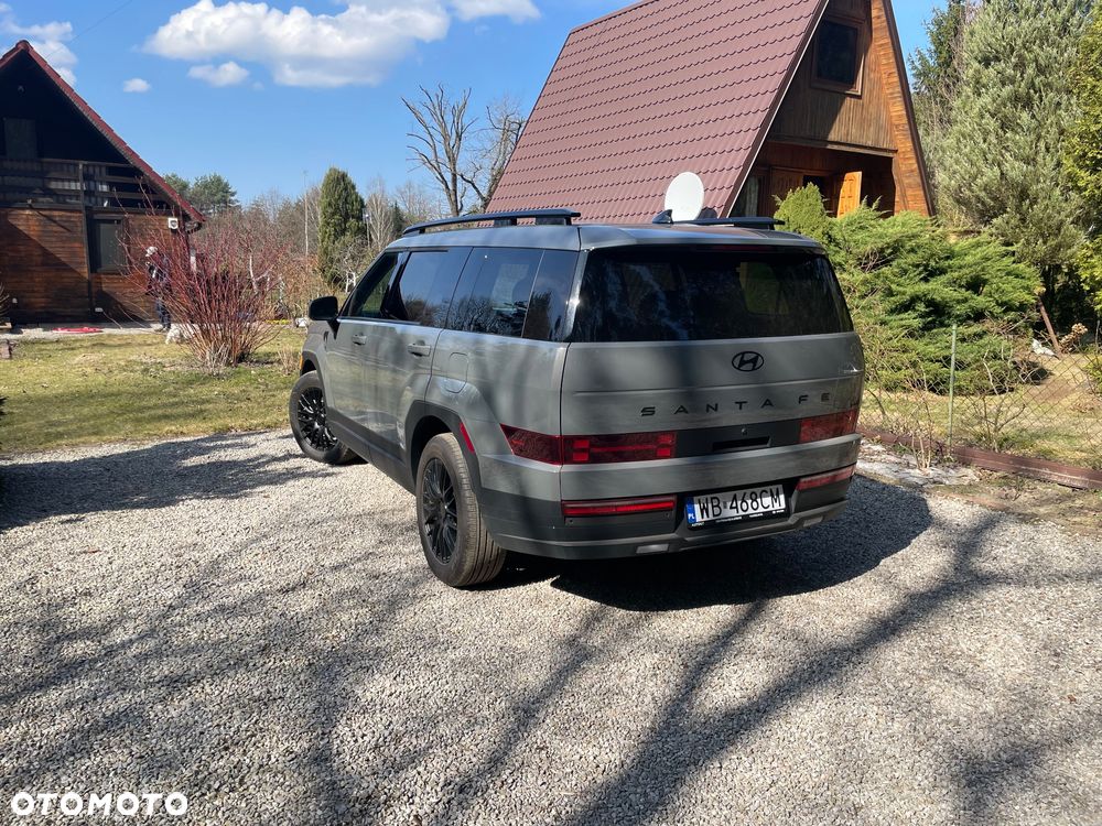 Hyundai Santa Fe - 4