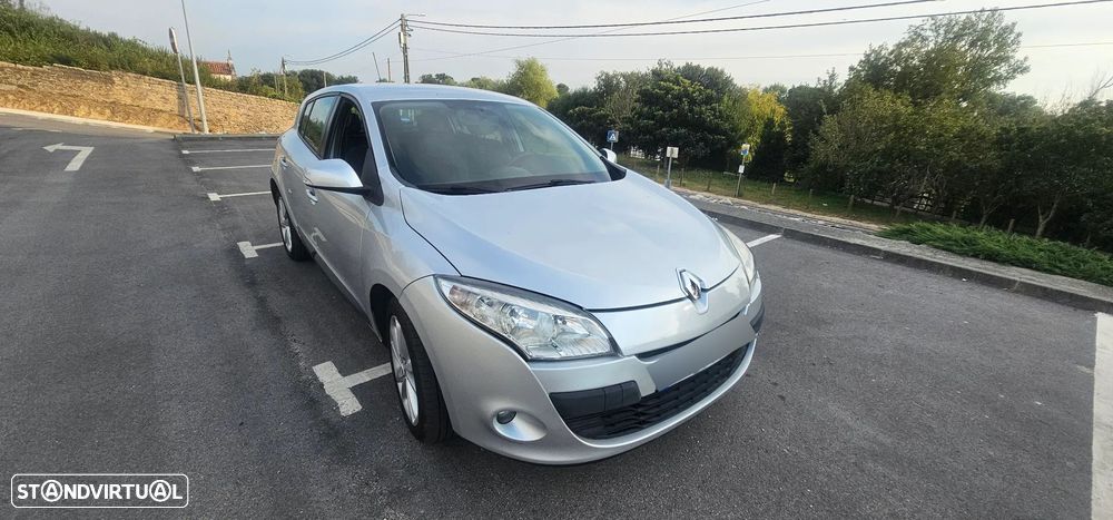 Renault Mégane 1.5 dCi Dynamique - 1