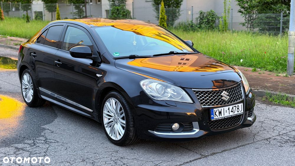 Suzuki Kizashi 2.4 4x4 CVT Sport - 12