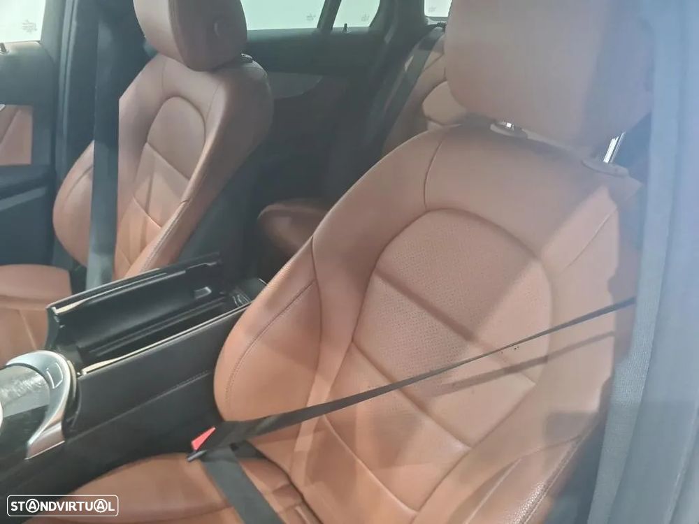 Mercedes-Benz GLC 300 e 4Matic - 8