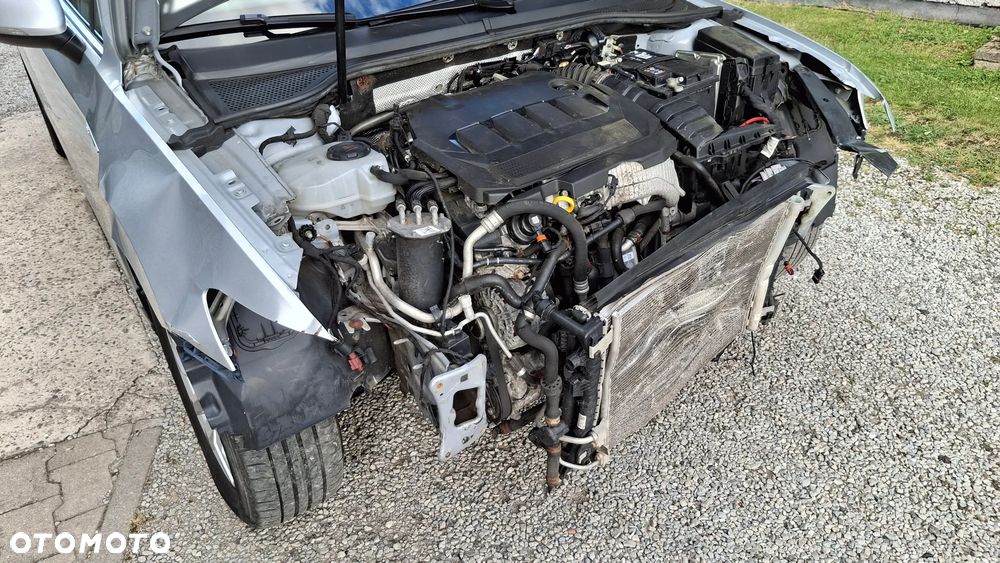 Volkswagen Passat - 10