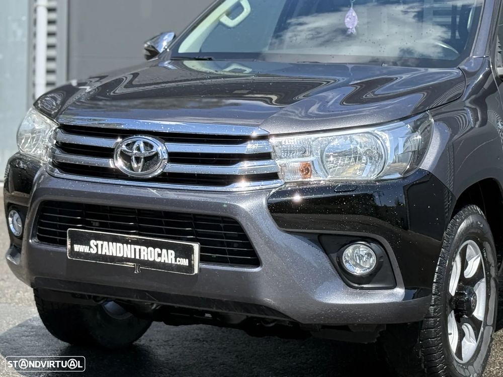Toyota Hilux 2.4 D-4D 4WD CD Premium Edition - 27