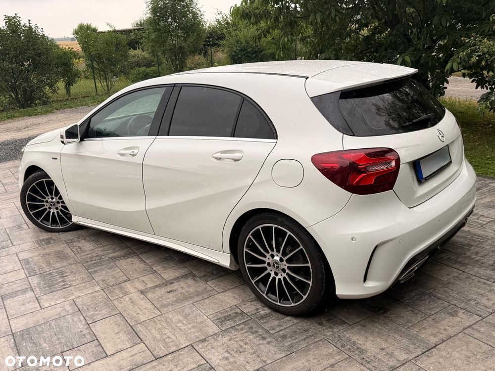 Mercedes-Benz Klasa A 180 7G-DCT AMG Line - 4