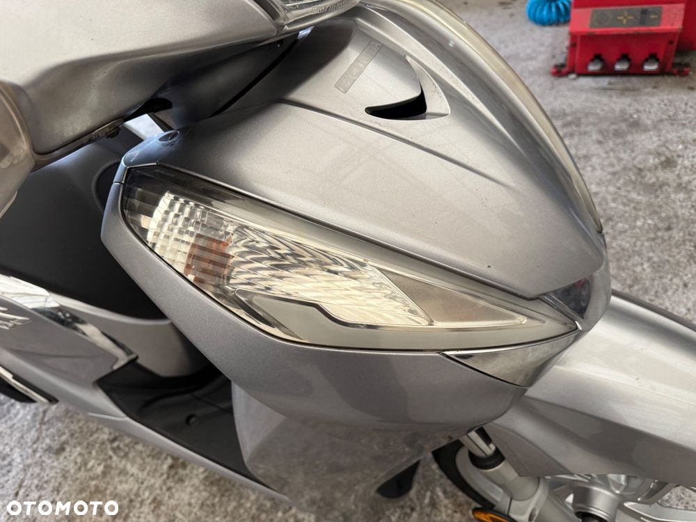 Honda SH - 11