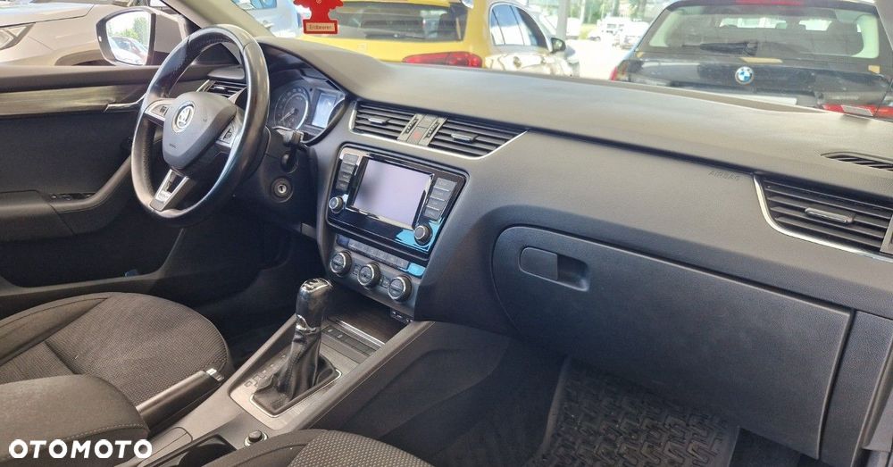 Skoda Octavia Scout 2.0 TDI 4x4 DSG - 19
