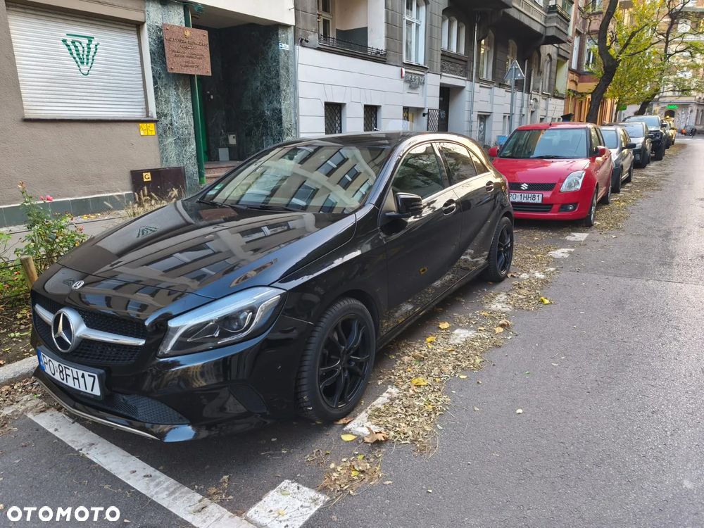 Mercedes-Benz Klasa A 180 7G-DCT Urban - 9