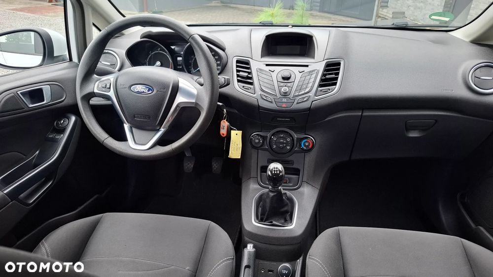 Ford Fiesta 1.6 TDCi SYNC Edition - 18