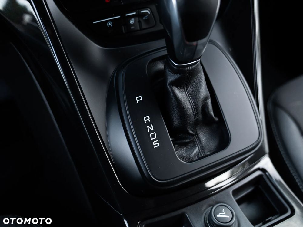 Ford Kuga 1.5 EcoBoost 4x4 Titanium - 24