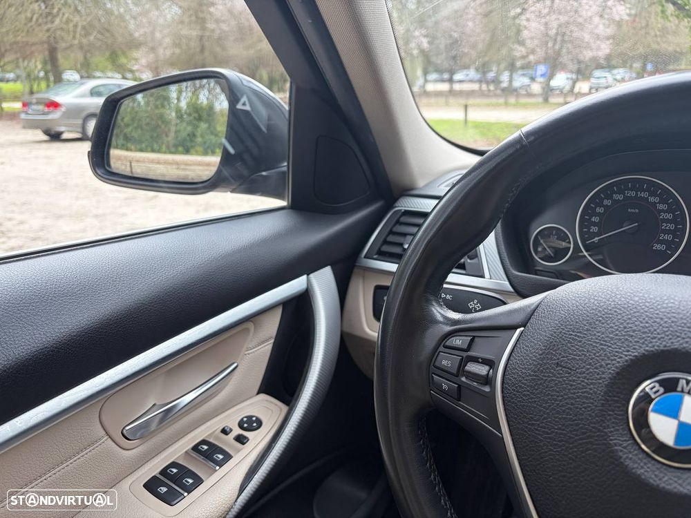 BMW 330 i xDrive Aut. Sport Line - 12