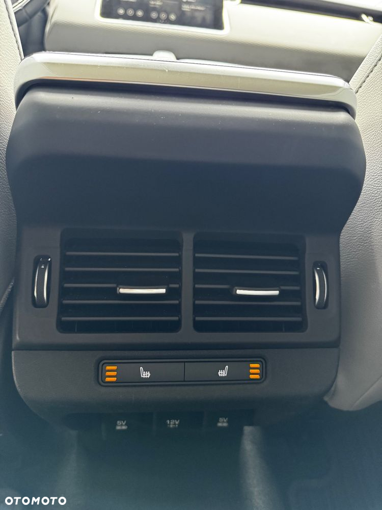 Land Rover Range Rover Evoque - 32