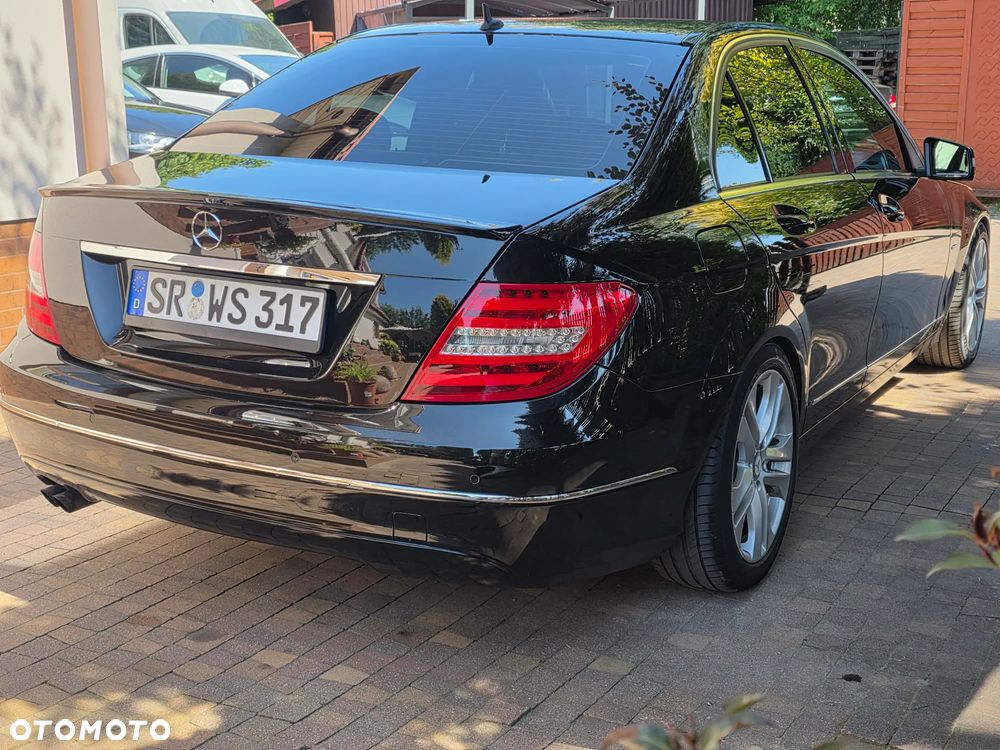Mercedes-Benz Klasa C 180 BlueEFFICIENCY Avantgarde - 14