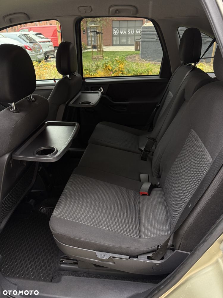 Opel Meriva - 15