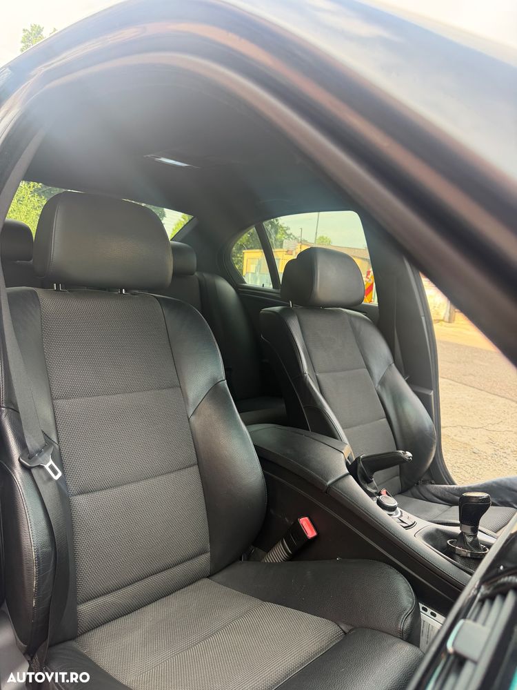 BMW Seria 5 520d - 11