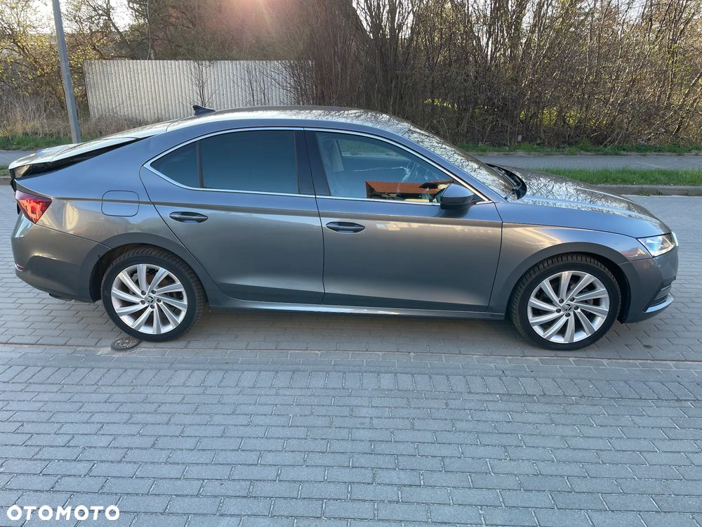 Skoda Octavia 2.0 TDI 4x4 Style DSG - 9