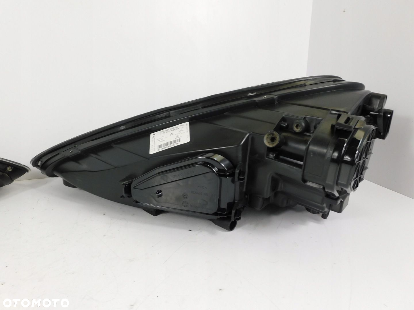 PORSCHE CAYENNE 7P5 PRZED LIFT LAMPA PRAWA LEWA EU - 15