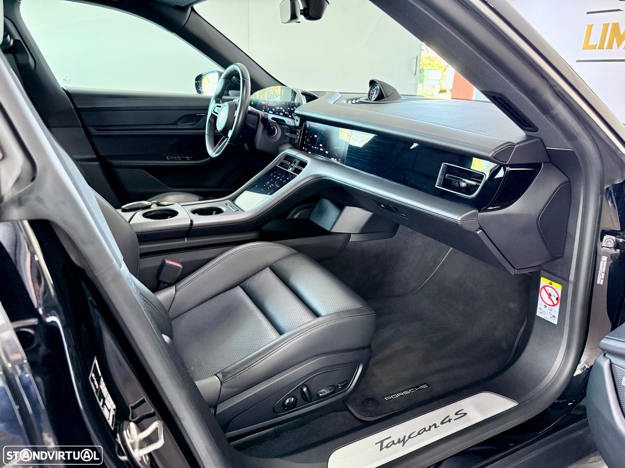 Porsche Taycan 4S bateria Performance Plus - 14