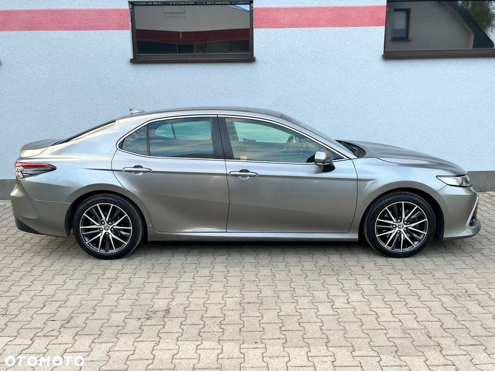 Toyota Camry 2.5 Hybrid Prestige CVT - 8