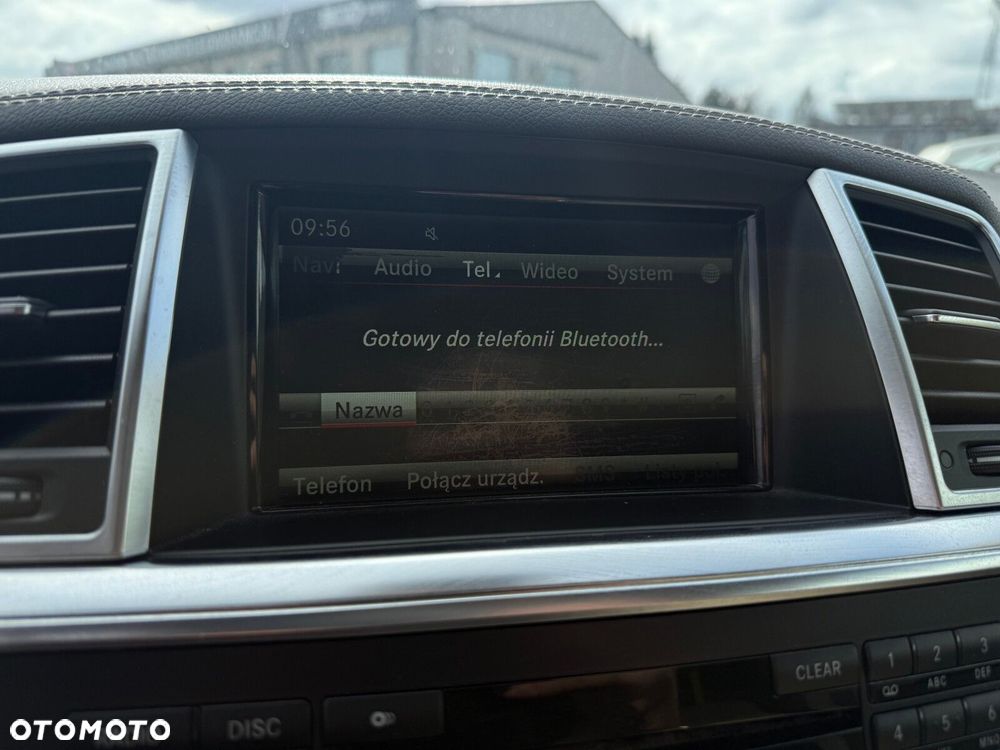 Mercedes-Benz GL - 27