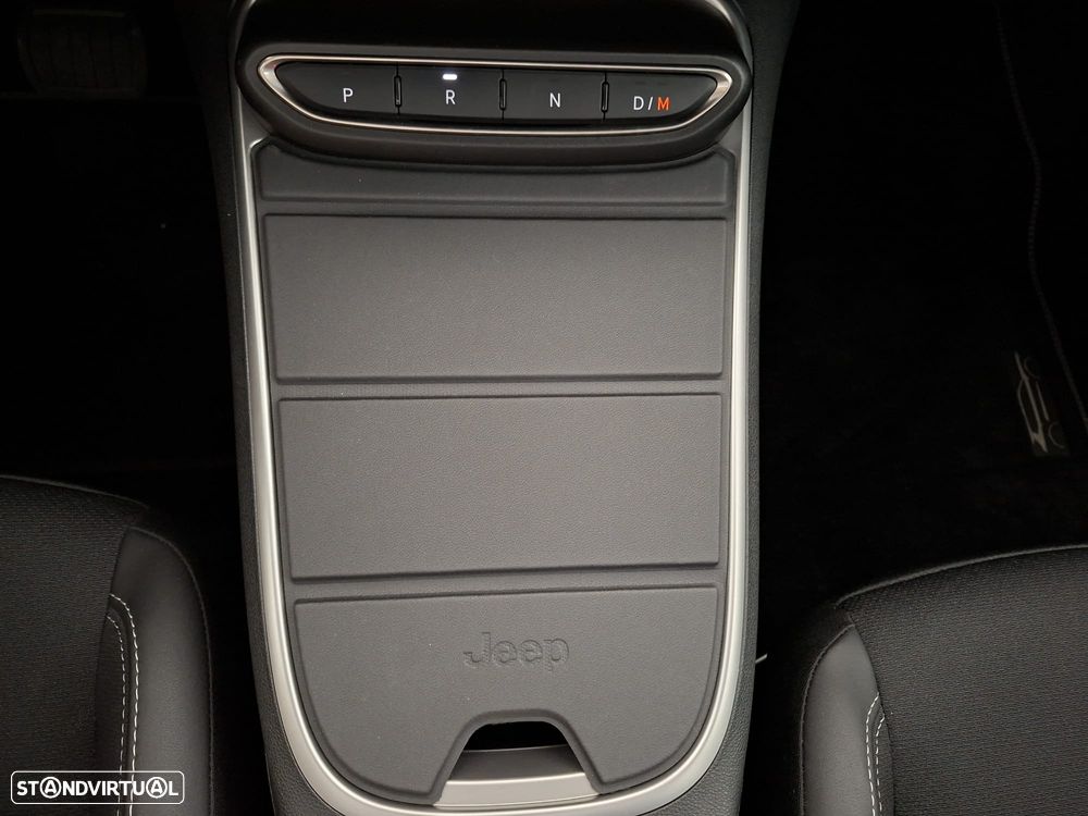 Jeep Avenger 1.2 e-Hybrid Altitude DCT - 11